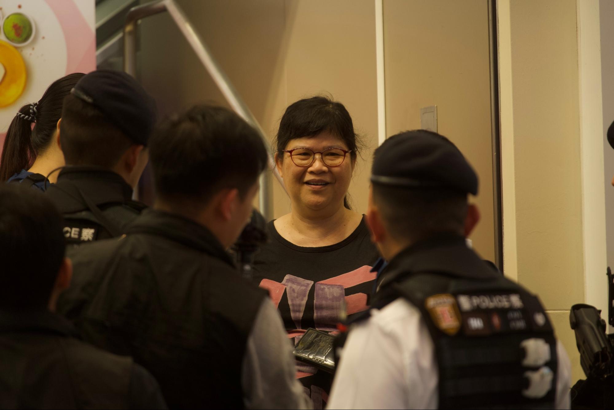 Cựu Chủ tịch Hiệp hội Ký giả Hồng Kông, bà Mạch Yến Đình, đã bị chính quyền Hồng Kông bắt đi hôm 04/06/2023. (Ảnh: Benson Lau/The Epoch Times)