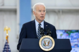 Tổng thống Joe Biden đưa ra các nhận xét sau một cuộc họp báo về các nỗ lực sửa chữa và tái thiết khẩn cấp Xa lộ Liên tiểu bang I-95, ở Philadelphia, Pennsylvania, hôm 17/06/2023. (Ảnh: Julia Nikhinson/AFP qua Getty Images)