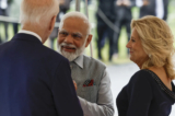 Tổng thống Hoa Kỳ Joe Biden và Đệ nhất phu nhân Jill Biden chào đón Thủ tướng Ấn Độ Narendra Modi (Giữa) tới Tòa Bạch Ốc hôm 21/06/2023. (Ảnh: Anna Moneymaker/Getty Images)