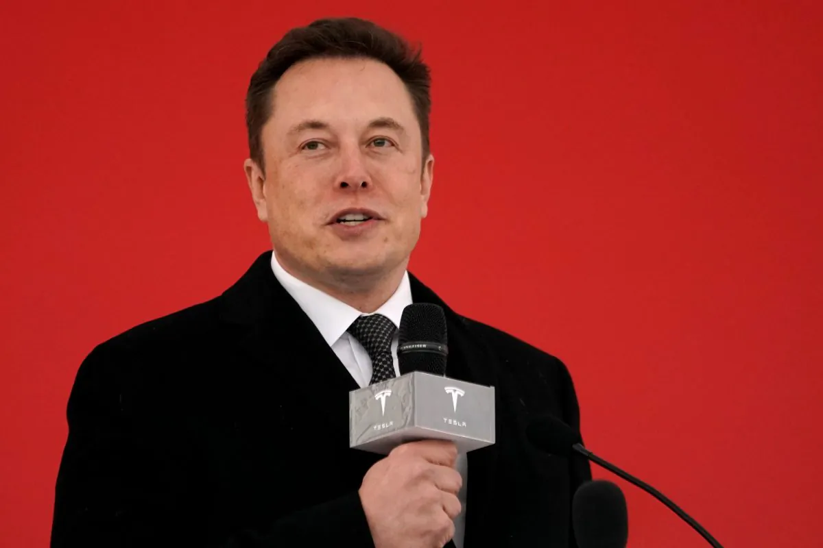 Tổng giám đốc Tesla, ông Elon Musk tham dự lễ động thổ siêu nhà máy của Tesla tại Thượng Hải vào ngày 07/01/2019. (Ảnh: Aly Song/Reuters)