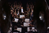 Cùng sự nổi danh của nhà soạn nhạc Bernard Herrmann, nhạc phim đã có nhiều thay đổi. Đây là tấm ảnh chụp ông khi chỉ huy dàn nhạc giao hưởng trong đoạn giới thiệu bộ phim “The Man Who Knew Too Much”  (Người Đàn Ông Biết Quá Nhiều) năm 1956 của đạo diễn Alfred Hitchcock.
