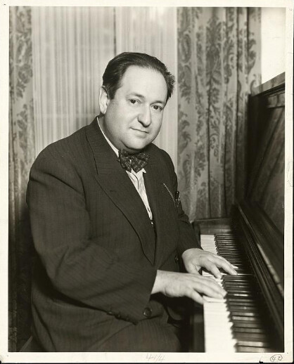 Nhà soạn nhạc Erich Wolfgang Korngold, năm 1934–35. Bức ảnh này là một món quà từ Musical America Archives (Kho lưu trữ Âm nhạc Hoa Kỳ). (Ảnh: Phòng trưng bày Chân dung Quốc gia, Viện Smithsonian)