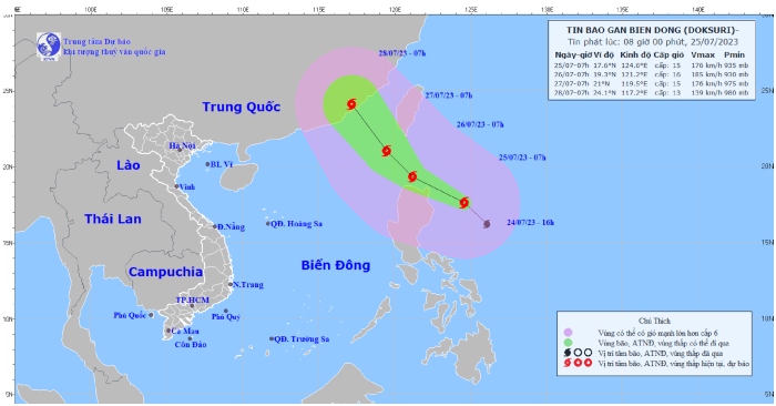 Bão Doksuri giật trên cấp 17 gần biển Đông, suy yếu khi xấp xỉ một siêu bão