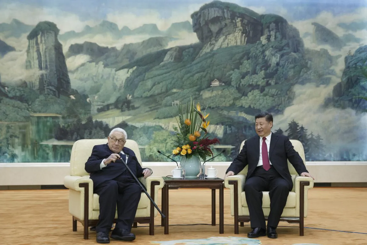 Ông Kissinger gặp nhà lãnh đạo Trung Quốc và Bộ trưởng Quốc phòng tại Trung Quốc