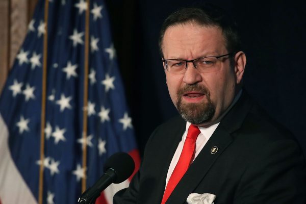 Ông Sebastian Gorka, diễn thuyết tại Hội nghị Chính sách Quốc gia năm 2017 của Hiệp hội Luật sư Quốc gia Đảng Cộng Hòa ở Hoa Thịnh Đốn vào ngày 05/05/2017. (Ảnh: Mark Wilson/Getty Images)