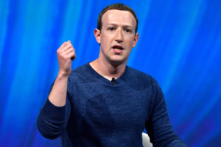 Giám đốc điều hành Facebook Mark Zuckerberg tại Paris vào ngày 24/05/02018. (Ảnh: Gerard Julien/AFP/Getty Images)