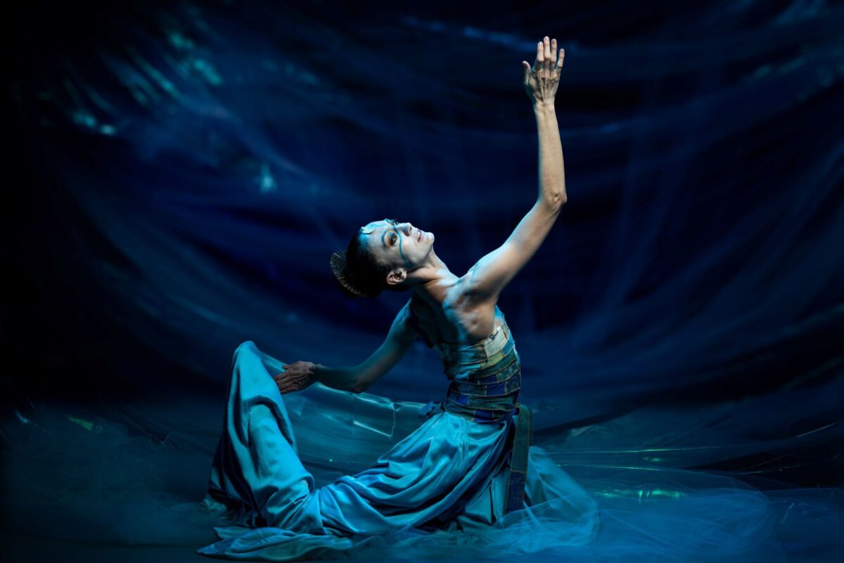 Một cảnh trong vở diễn “Nàng tiên cá” của Vũ đoàn Ballet Joffrey, Chicago. (Ảnh: Todd Rosenberg)