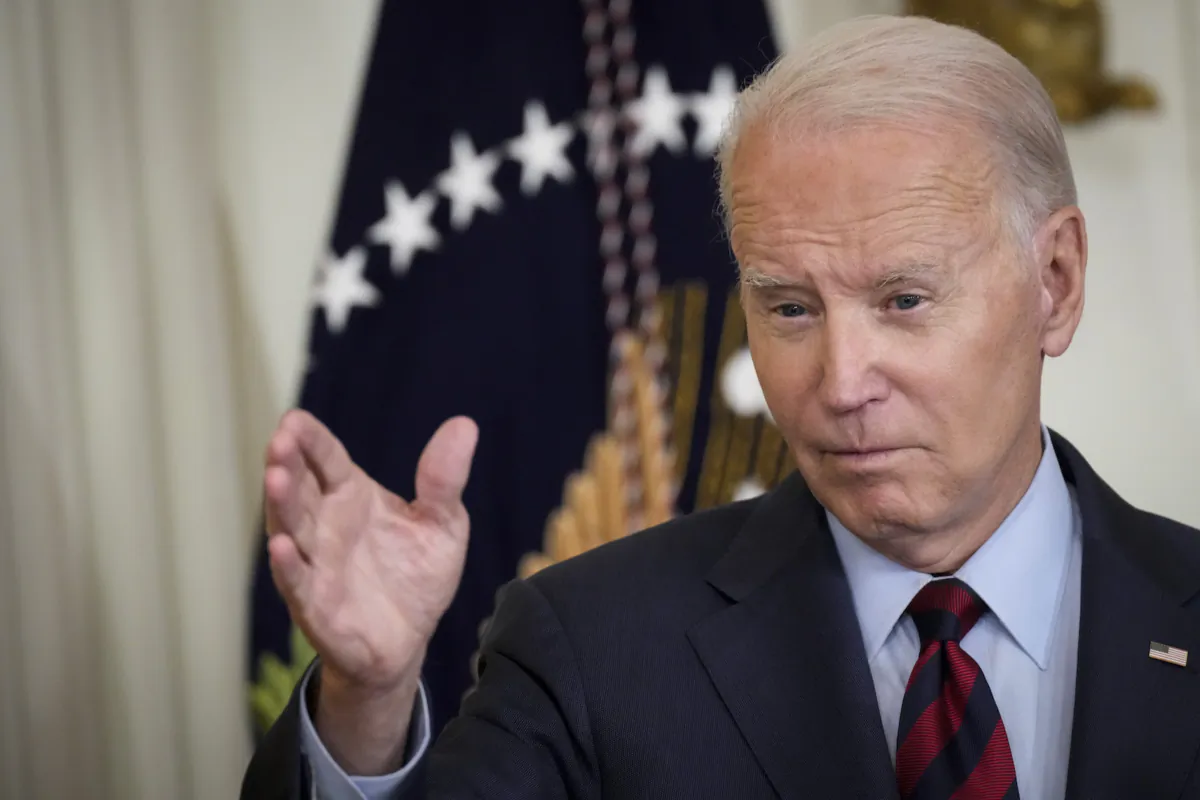 Tổng thống Biden nhận xét về việc loại bỏ các gói bảo hiểm ‘rác’