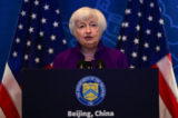 Bộ trưởng Ngân khố Hoa Kỳ Janet Yellen nói chuyện trong cuộc họp báo tại Trung tâm Mỹ ở Bắc Kinh của Đại sứ quán Hoa Kỳ tại Bắc Kinh hôm 09/07/2023. (Ảnh: Pedro Pardo/AFP qua Getty Images)