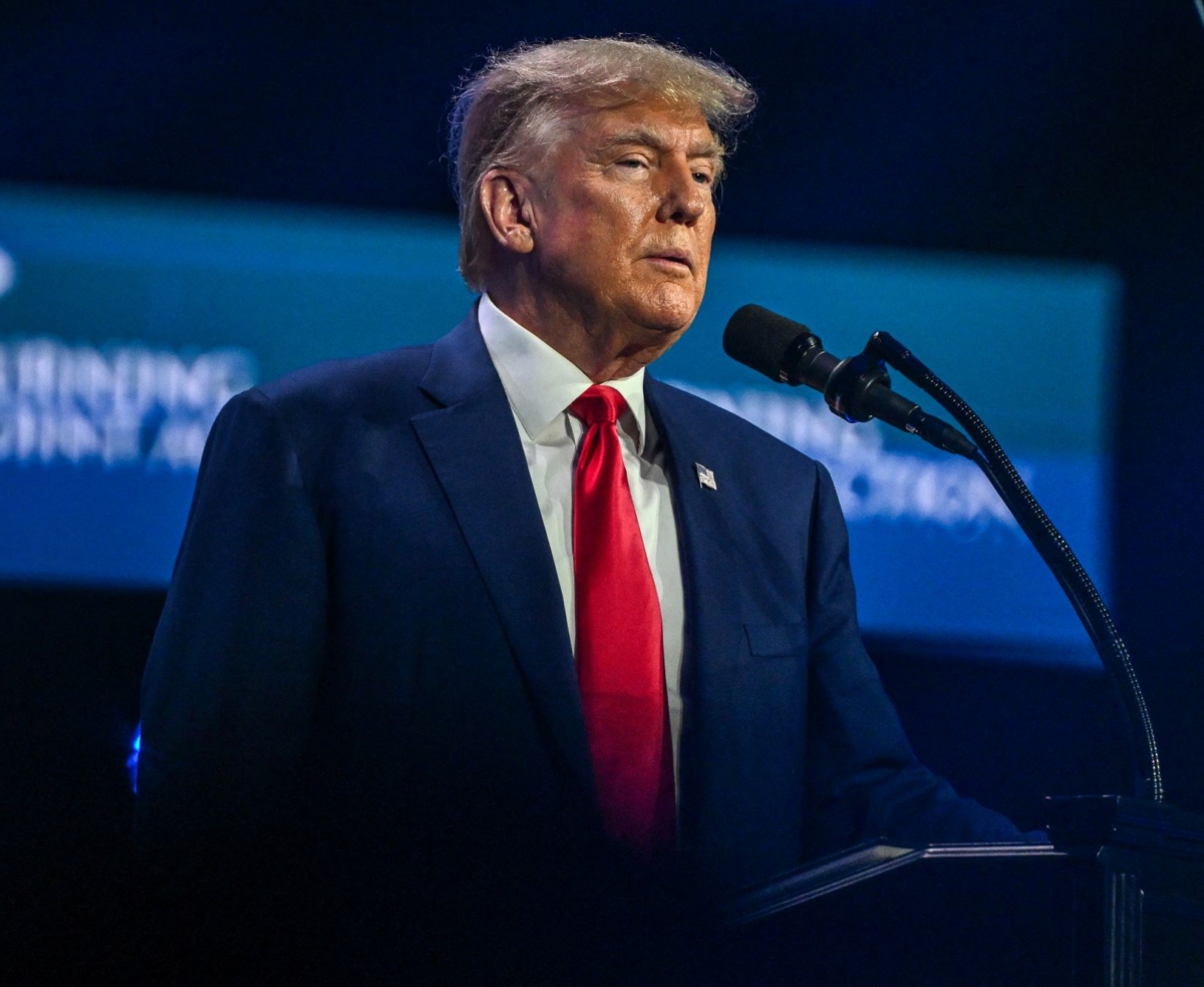 Cựu Tổng thống và là ứng cử viên tổng thống năm 2024 Donald Trump diễn thuyết trước hội nghị Turning Point Action USA ở West Palm Beach, Florida, hôm 15/07/2023. (Ảnh: Giorgio Viera/AFP via Getty Images)