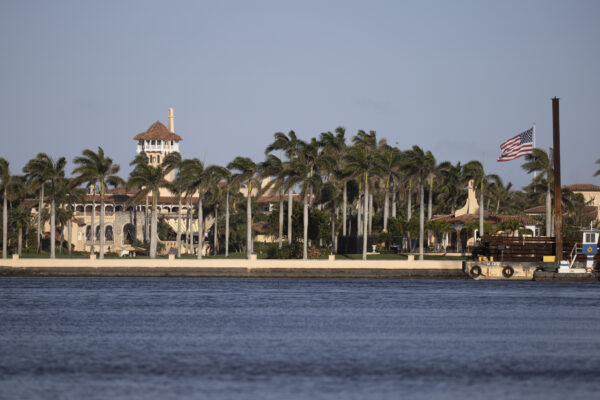 Khu dinh thự Mar-a-Lago của Tổng thống Donald Trump, nơi ông cư trú sau khi rời Tòa Bạch Ốc ở Palm Beach, Florida vào ngày 13/02/2021. (Ảnh: Joe Raedle/Getty Images)