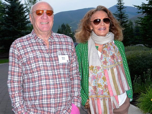 Ông Barry Diller, chủ tịch của IAC/InterActiveCorp., và vợ ông, nhà thiết kế Diane Von Furstenberg, trong một bức ảnh tư liệu. (Ảnh: Kevork Djansezian/Getty Images)