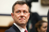 Phó Trợ lý Giám đốc FBI Peter Strzok làm chứng tại “Phiên điều trần Chung về Giám sát các Hoạt động của FBI và Bộ Tư pháp Xung quanh Cuộc bầu cử năm 2016” của Ủy ban Tư pháp và Ủy ban Giám sát và Cải tổ Chính phủ ở Hoa Thịnh Đốn vào ngày 12/07/2018. (Ảnh: Samira Bouaou/The Epoch Times)