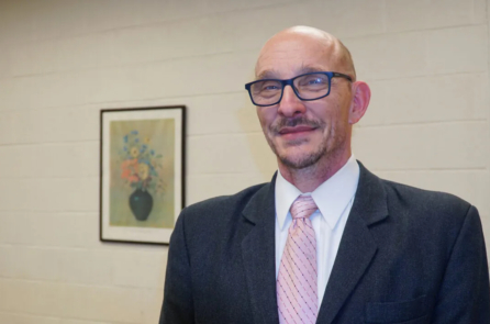 Giáo sư đại học dự định đưa bài viết của Đại Sư Lý vào chương trình giảng dạy của mình