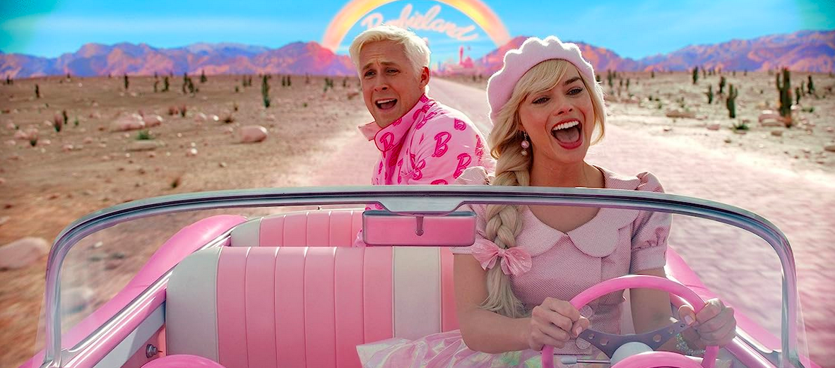 Ken (do diễn viên Ryan Gosling thủ vai) và Barbie (do diễn viên Margot Robbie thủ vai), trong phim “Barbie” của hãng phim Warner Bros. (Ảnh: Công ty Giải trí Warner Bros.)