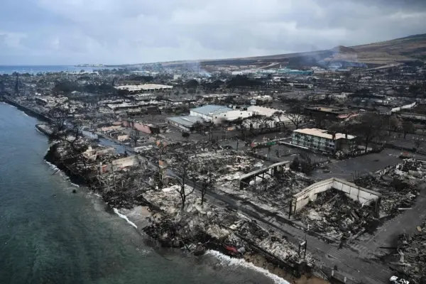 Các công ty tiện ích Hawaii bị khởi kiện với cáo buộc đã bỏ qua các cảnh báo trước vụ cháy rừng ở Maui