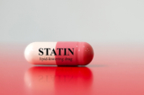 Statin - loại thuốc giảm cholesterol máu phổ biến nhất (Ảnh: joel bubble ben/Shutterstock)