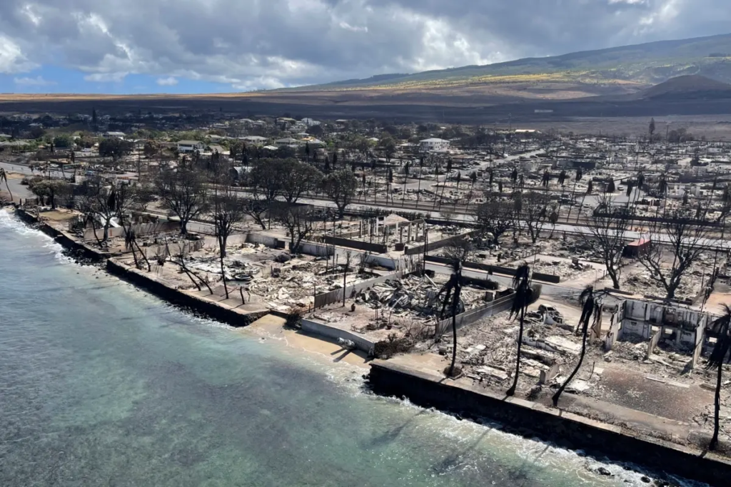 Cháy rừng ở Maui: Số người thiệt mạng vượt quá 100 trong bối cảnh quân đội tham gia cứu trợ