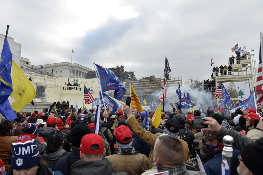 Những người ủng hộ Tổng thống Donald Trump biểu tình tại Điện Capitol Hoa Kỳ vào ngày 06/01/2021. (Ảnh: Joseph Prezioso/AFP qua Getty Images)