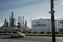 Quang cảnh bên ngoài Nhà máy Lọc dầu ExxonMobil Baton Rouge ở Baton Rouge, Louisiana, vào ngày 15/05/2021. (Ảnh: Kathleen Flynn/Reuters)