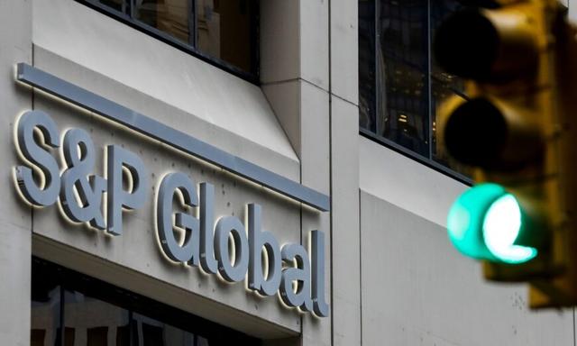 Logo của S&P Global tại các văn phòng của hãng ở khu tài chính New York vào ngày 13/12/2018. (Ảnh: Brendan McDermid/Reuters)