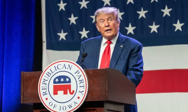 Cựu tổng thống Donald Trump trình bày tại Tiệc tối Lincoln của Đảng Cộng Hòa Iowa năm 2023 ở Des Moines, Iowa, hôm 28/07/2023. (Ảnh: Sergio Flores/AFP qua Getty Images)