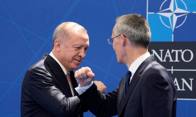 Thổ Nhĩ Kỳ âm thầm từ bỏ mối quan hệ với NATO, ngoại trừ những lợi ích từ tổ chức