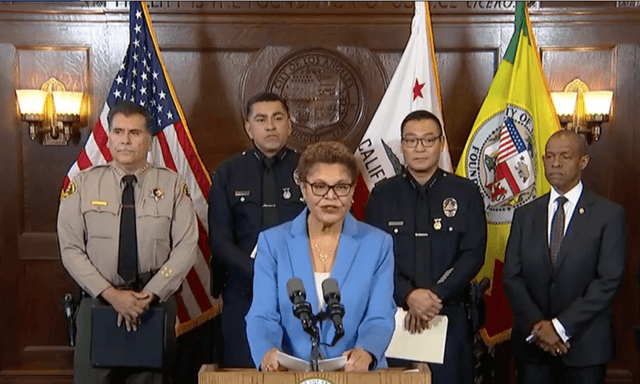 Thị trưởng Los Angeles thành lập lực lượng đặc nhiệm trấn áp các vụ trộm cướp tập thể