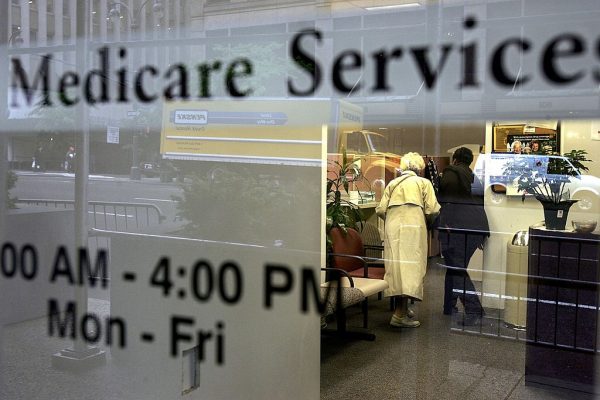 Một văn phòng cho các dịch vụ Medicare. (Ảnh: Spencer Platt/Getty Images)
