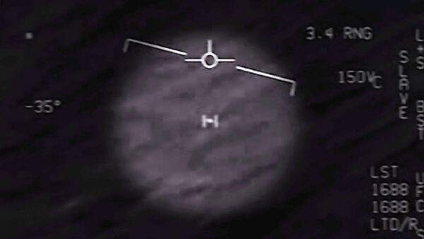 Ảnh tĩnh từ GO FAST, video chính thức của chính phủ Hoa Kỳ về các hiện tượng trên không không xác định (UAP), được quay vào năm 2015. (Ảnh: Hải quân Hoa Kỳ)