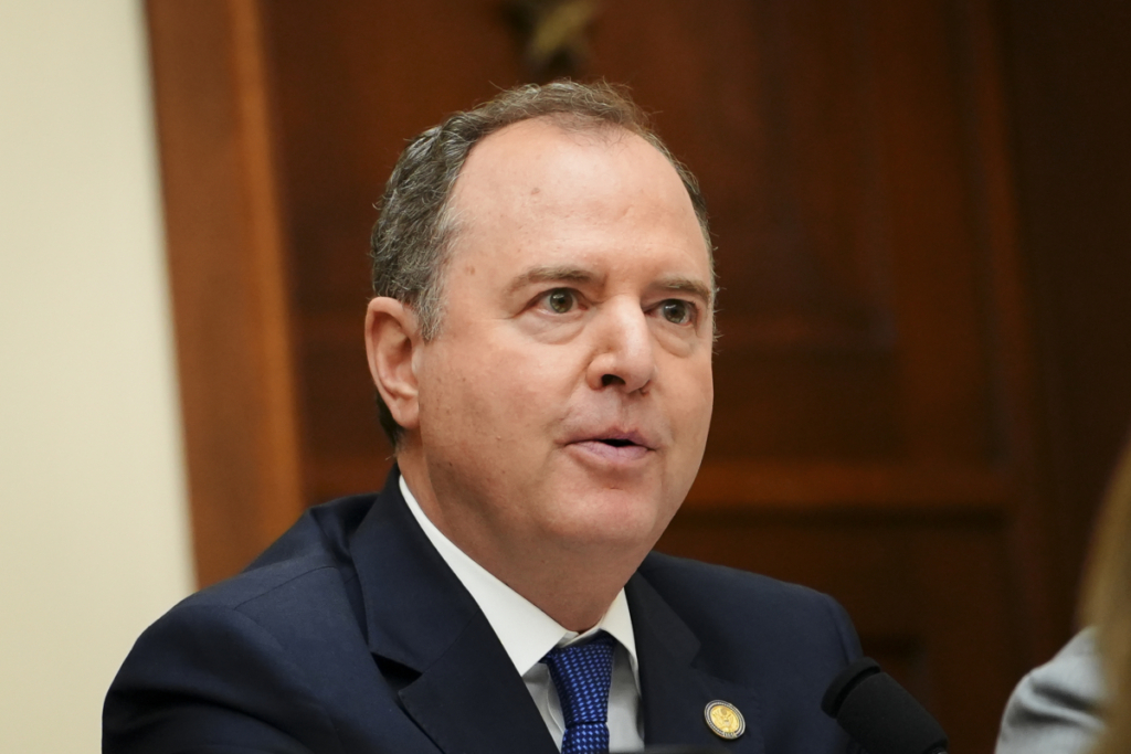 Dân biểu Adam Schiff (Dân Chủ-California) nói trong phiên điều trần của ông John Durham trước Ủy ban Tư pháp Hạ viện ở Hoa Thịnh Đốn ngày 21/06/2023. (Ảnh: Madalina Vasiliu/The Epoch Times)