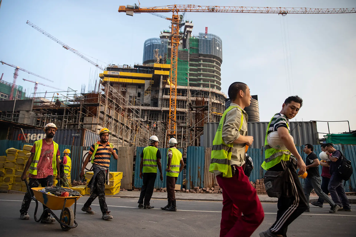 Kinh tế Trung Quốc trên bờ vực nguy hiểm khi các động cơ tăng trưởng đình trệ, các lựa chọn thu hẹp