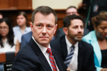 Đặc vụ FBI Peter Strzok trong buổi điều trần trước Quốc hội ở Hoa Thịnh Đốn vào ngày 12/07/2018. (Ảnh: Samira Bouaou/The Epoch Times)