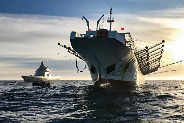 Các đội tàu đánh cá của Trung Quốc giăng lưới lên các nền kinh tế và hệ sinh thái Thái Bình Dương