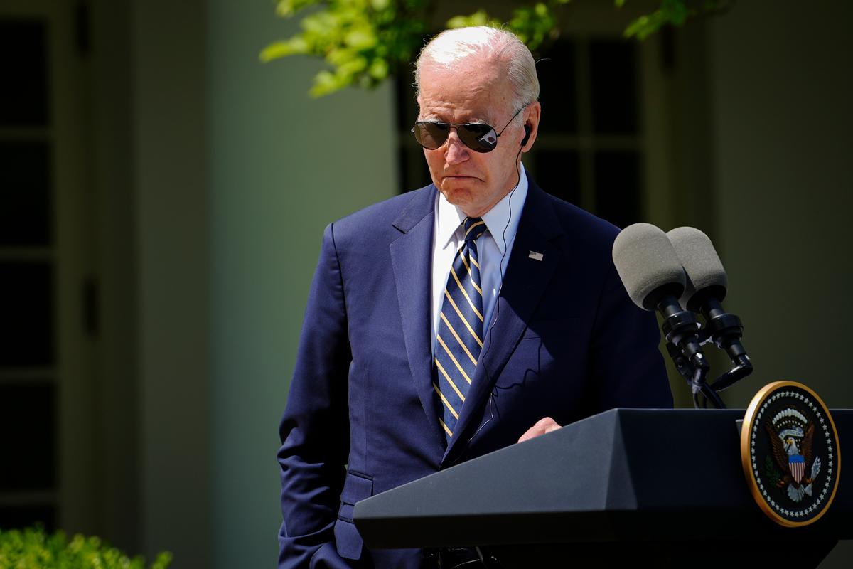 Tổng thống Joe Biden trong cuộc họp báo tại Tòa Bạch Ốc vào ngày 26/04/2023. (Ảnh: Madalina Vasiliu/The Epoch Times)