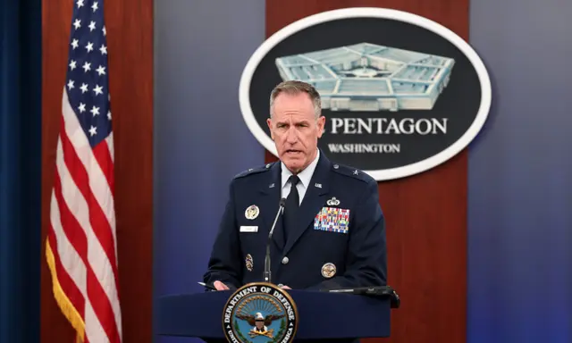 Phát ngôn viên Bộ Quốc phòng, Chuẩn tướng Patrick Ryder, chủ trì một cuộc họp báo tại Ngũ Giác Đài ở Arlington, Virginia, hôm 31/08/2023. (Ảnh: Kevin Dietsch/Getty Images)