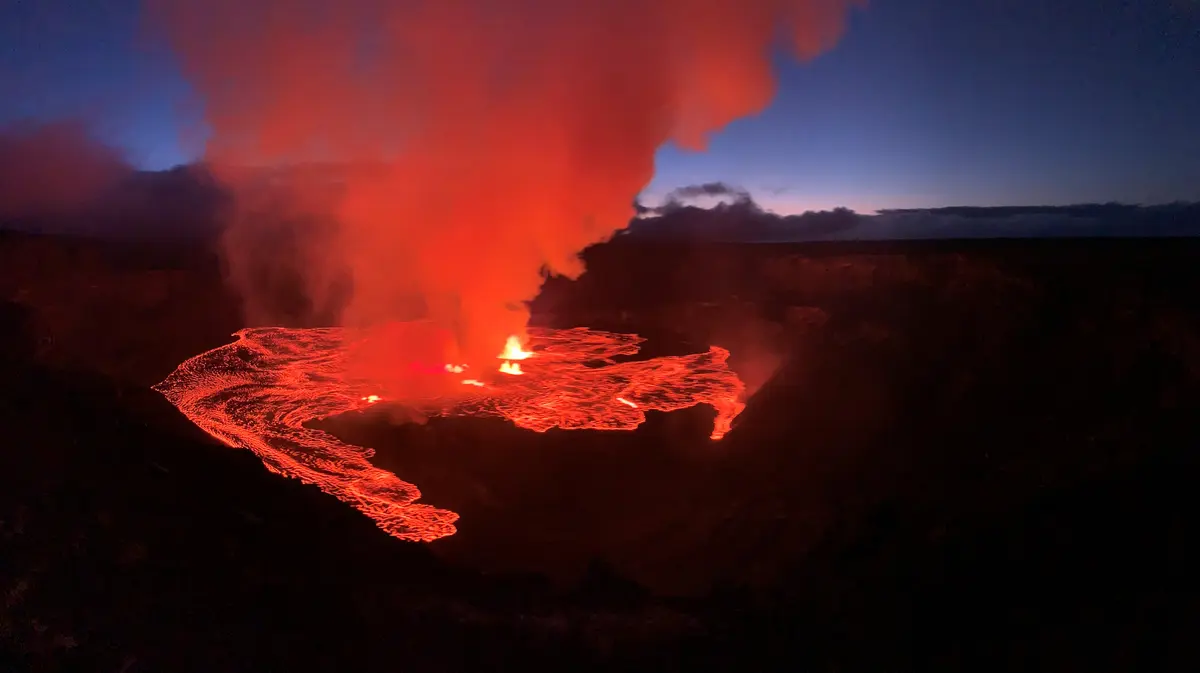 Núi lửa Kilauea ở Hawaii phun trào