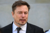 Giám đốc điều hành X (trước đây là Twitter) Elon Musk rời một Diễn đàn Chuyên sâu về Trí tuệ Nhân tạo (AI) lưỡng đảng của Thượng viện Hoa Kỳ tại Tòa nhà Capitol Hoa Kỳ ở Thủ đô Hoa Thịnh Đốn, hôm 13/09/2023. (Ảnh: Mandel Ngan/AFP qua Getty Images)