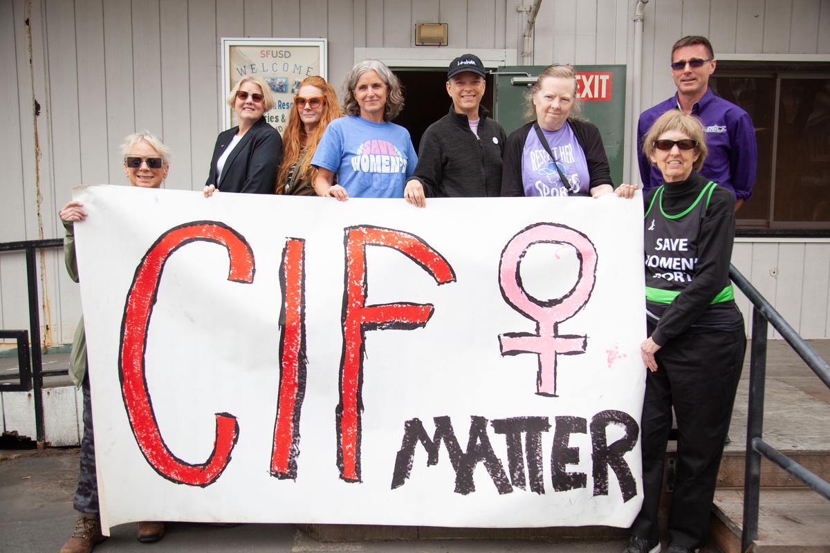 Nhóm bảo vệ quyền phụ nữ phản đối chính sách của CIF về vận động viên chuyển giới
