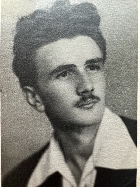 Ông Dan Novacovici thời 16 tuổi, năm 1952. (Ảnh: Đăng dưới sự cho phép của ông Dan Novacovici)