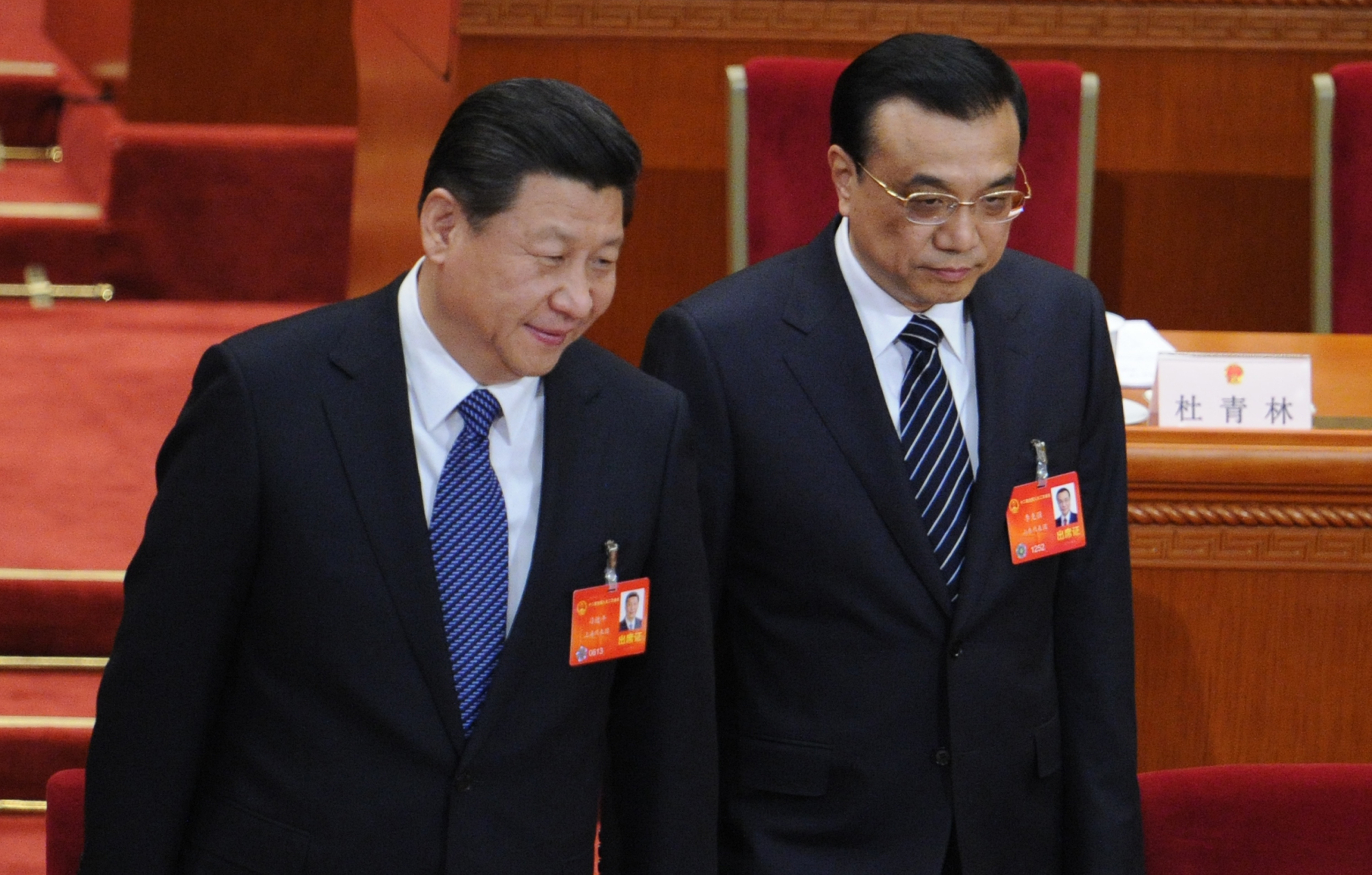 Ảnh chụp Chủ tịch Trung Quốc Tập Cận Bình (trái) và Thủ tướng Lý Khắc Cường (phải) tại kỳ họp Lưỡng hội của ĐCSTQ năm 2014. (Ảnh: WANG ZHAO/AFP/Getty Images)