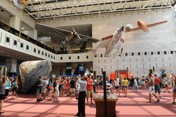 Lối vào sảnh The Milestones of Flight (Các cột mốc quan trọng của hàng không) tại Bảo tàng Hàng không và Vũ trụ Quốc gia ở Hoa Thịnh Đốn. (Ảnh: Tài liệu công cộng)