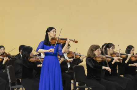 Dàn nhạc Giao hưởng Shen Yun diễn tấu Bản Hòa tấu Vĩ cầm ‘Lương Chúc’ tại Trung tâm Nghệ thuật Biểu diễn Lincoln