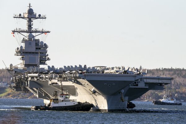 USS Gerald R. Ford, một trong những hàng không mẫu hạm lớn nhất thế giới, đến Halifax, Canada, vào ngày 28/10/2022. (Ảnh: Andrew Vaughan/The Canadian Press qua AP)