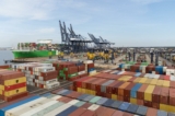 Các container vận chuyển tại cảng Felixstowe ở Suffolk, Anh quốc, hôm 21/08/2022. (Ảnh: Joe Giddens/PA Media)