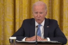 Tổng thống Joe Biden diễn thuyết trong một cuộc hội đàm với các nhà lãnh đạo của Diễn đàn Quần đảo Thái Bình Dương tại Tòa Bạch Ốc ở Hoa Thịnh Đốn, hôm 25/09/2023. (Ảnh: NTD/Ảnh chụp màn hình qua NTD)