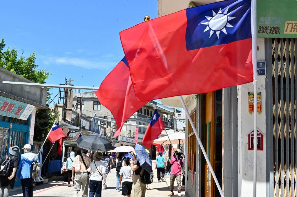 Hoa Kỳ cần gây áp lực để các đồng minh giúp đỡ Đài Loan