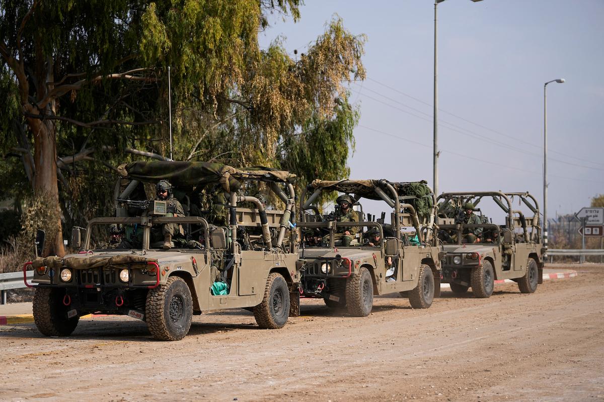 Israel chuẩn bị cho cuộc chiến trên bộ, quân đội tuyên bố Hamas sẽ ‘không thể tiếp tục tồn tại’