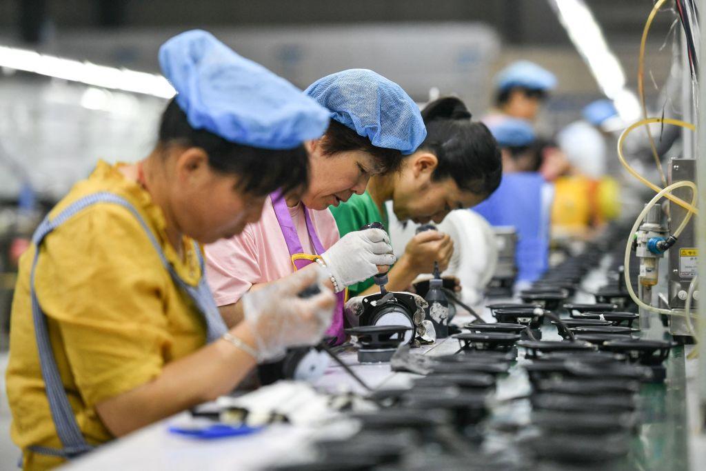 Bắc Kinh dỡ bỏ hạn chế đầu tư ngoại quốc vào sản xuất, các chuyên gia hoài nghi