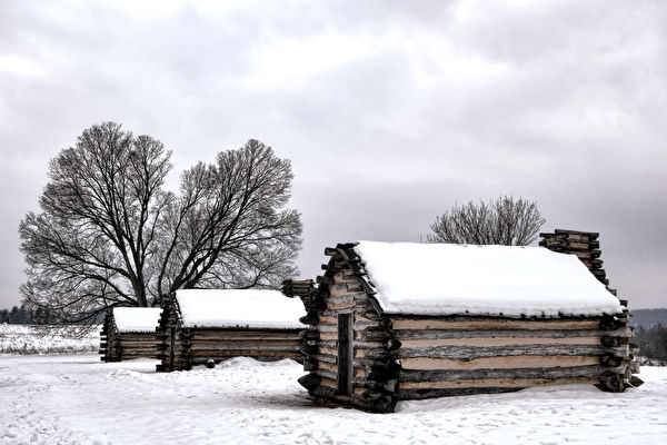 Những căn nhà gỗ ở Thung lũng Forge. (Ảnh: Shutterstock)